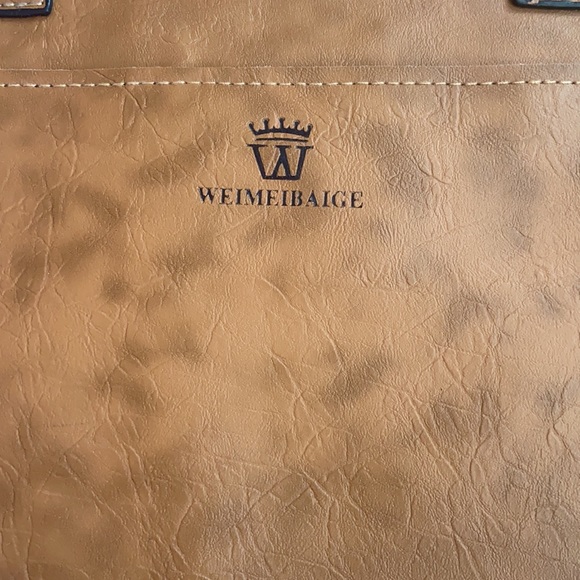 LIKE NEW Weimeibaige Purse Golden Brown Interior & Exterior Pockets Clean Inside - Picture 4 of 14